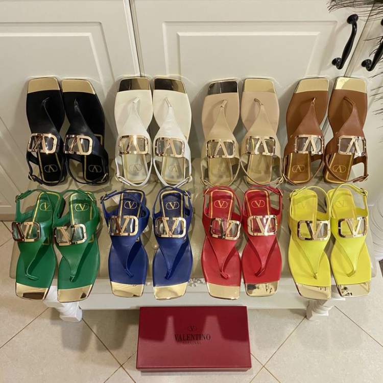Picture of Valentino Shoes _SKUValentinosz35-428CY01140420149